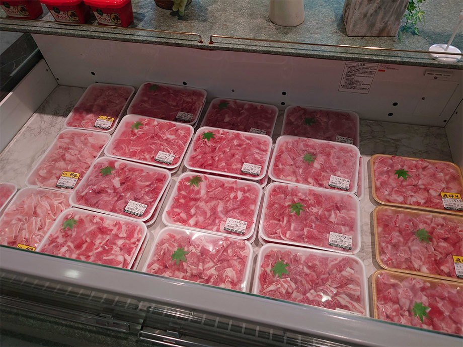 岐阜ローヤルミート直売店「肉の郷」店内3